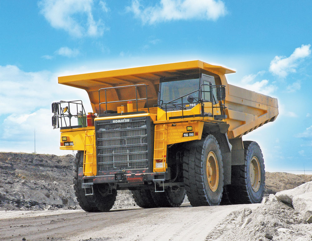 KOMATSU India rolls out first HD785-7 DUMP TRUCK compatible with BIO-FUEL