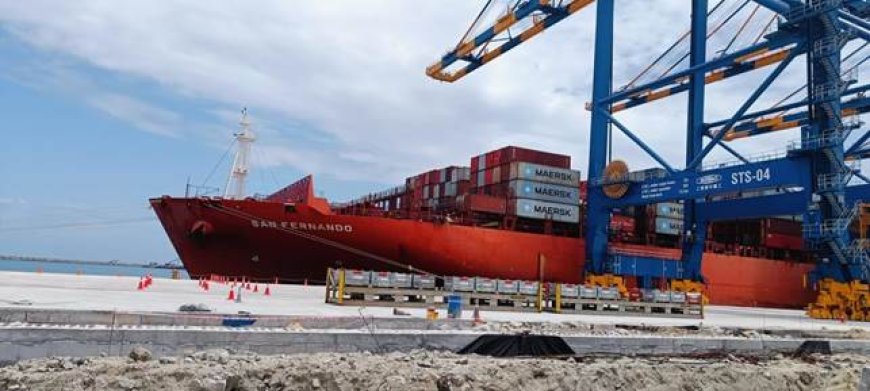 First mother ship received at Vizhinjam deep water container transhipment port